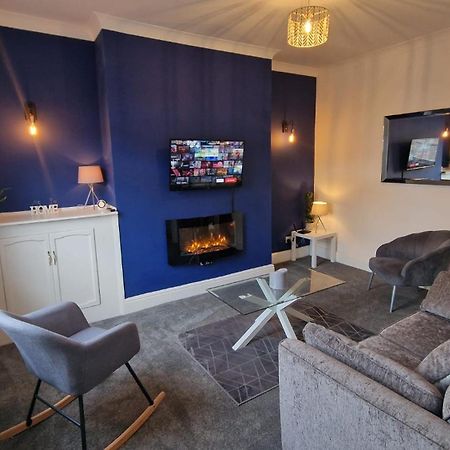 Cosy Home Perfect For Families And Contractors With Free Parking 达灵顿 外观 照片